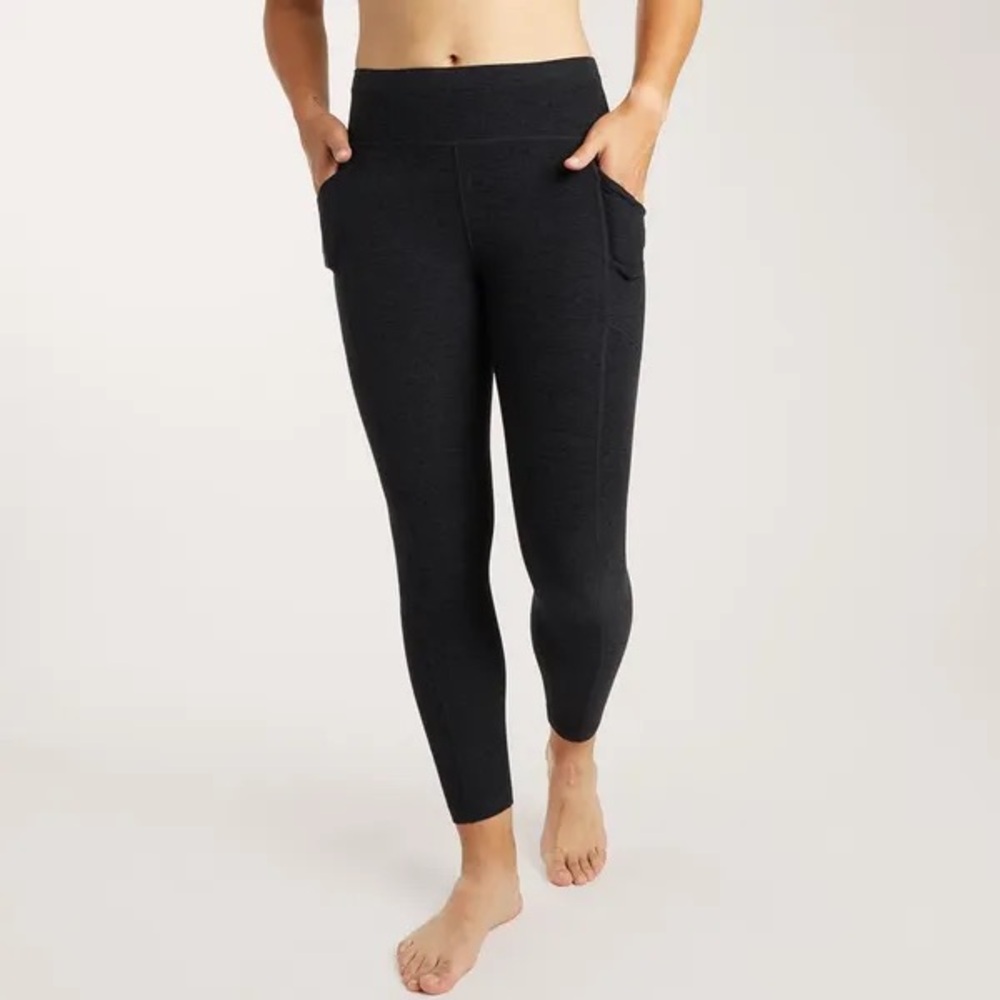 Oiselle Lux Go Anywhere 3/4 Tights. Size 8.